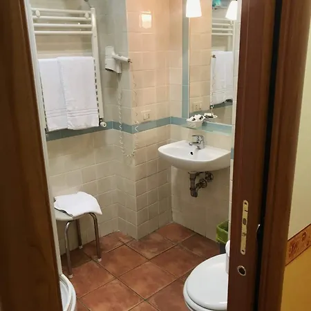 洛坎达圣科斯玛托酒店 3* 罗马