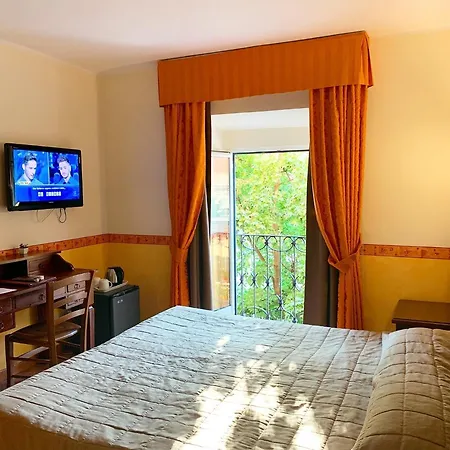 洛坎达圣科斯玛托酒店